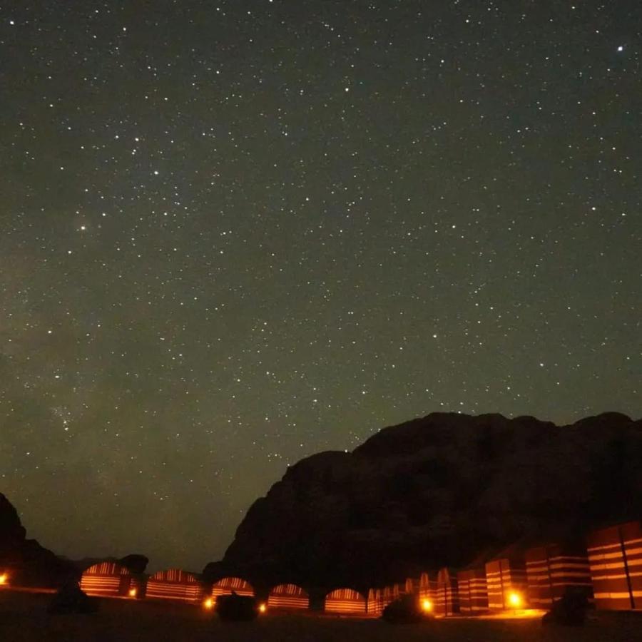 Bedouin Holidays Camp And Jeep Tours Hotel Wadi Rum Luaran gambar