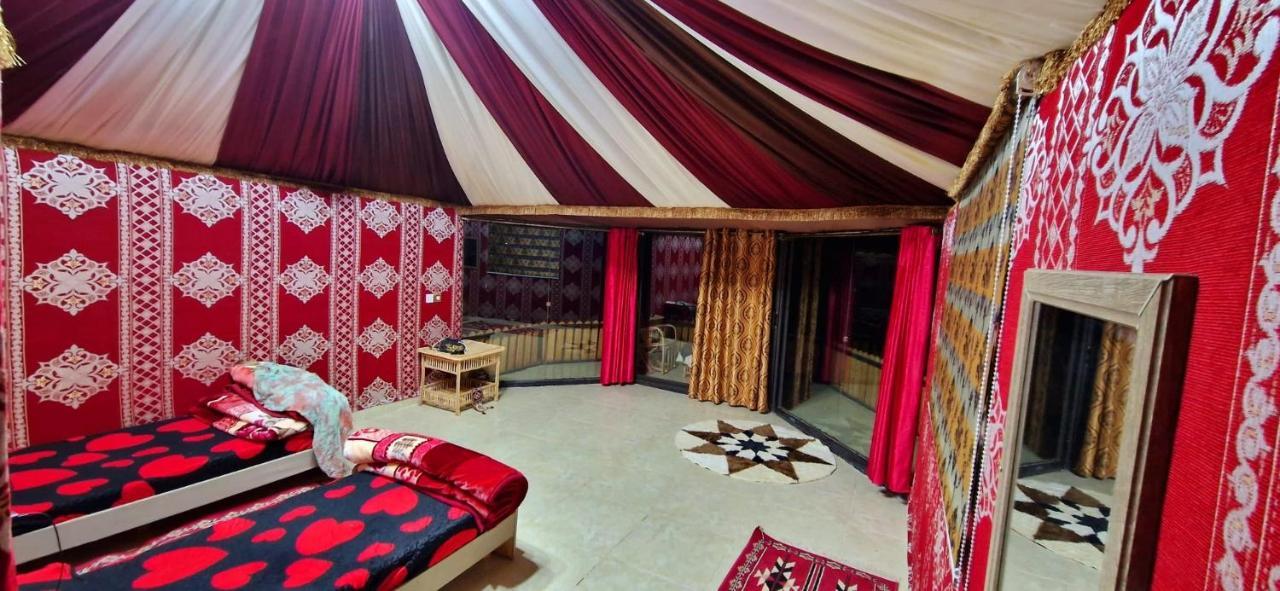 Bedouin Holidays Camp And Jeep Tours Hotel Wadi Rum Luaran gambar