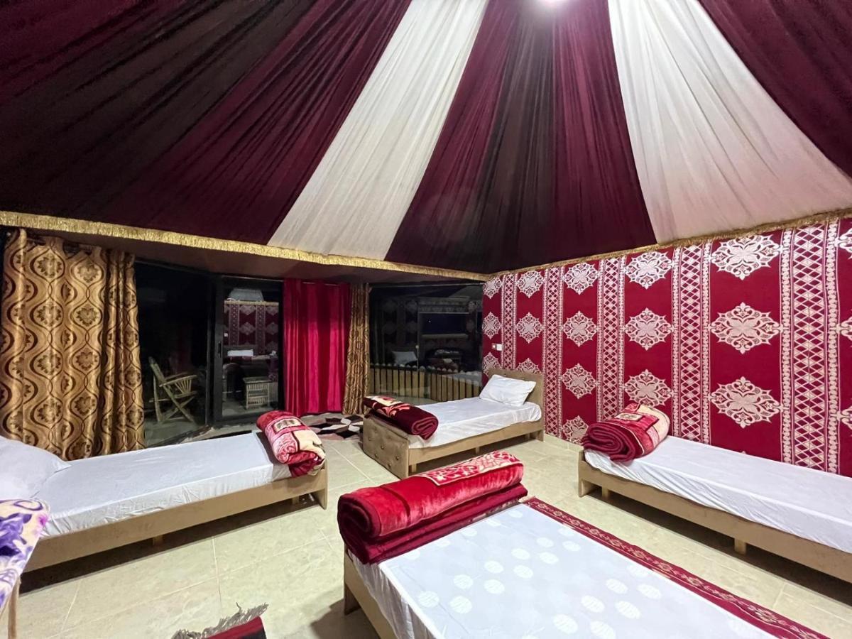 Bedouin Holidays Camp And Jeep Tours Hotel Wadi Rum Luaran gambar