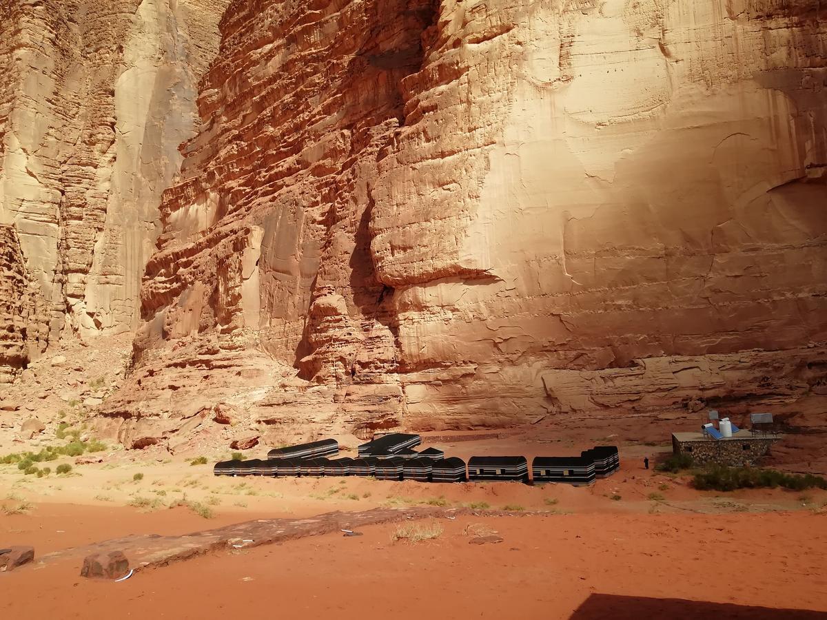 Bedouin Holidays Camp And Jeep Tours Hotel Wadi Rum Luaran gambar